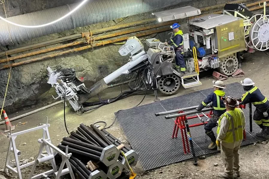 Figure 2: Swick Gen II underground diamond drill rig, drilling DDH251 at crosscut 3 (XC3).